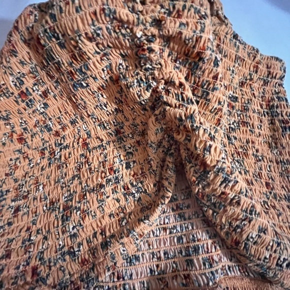 American Eagle Gold Smocked Flirty Stretchy Ruched Summer Crop Top Tank Large - Picture 7 of 7